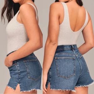 Abercrombie & Fitch High Rise Mom Shorts, Size 30